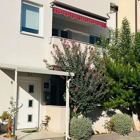 Marta Apartman